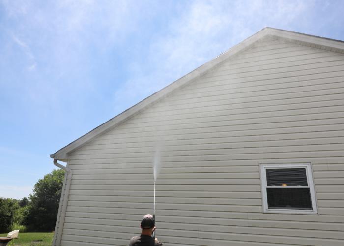 how long does it take to pressure wash a house